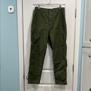 Women’s Straight-Leg Utility Pants in Olive Green